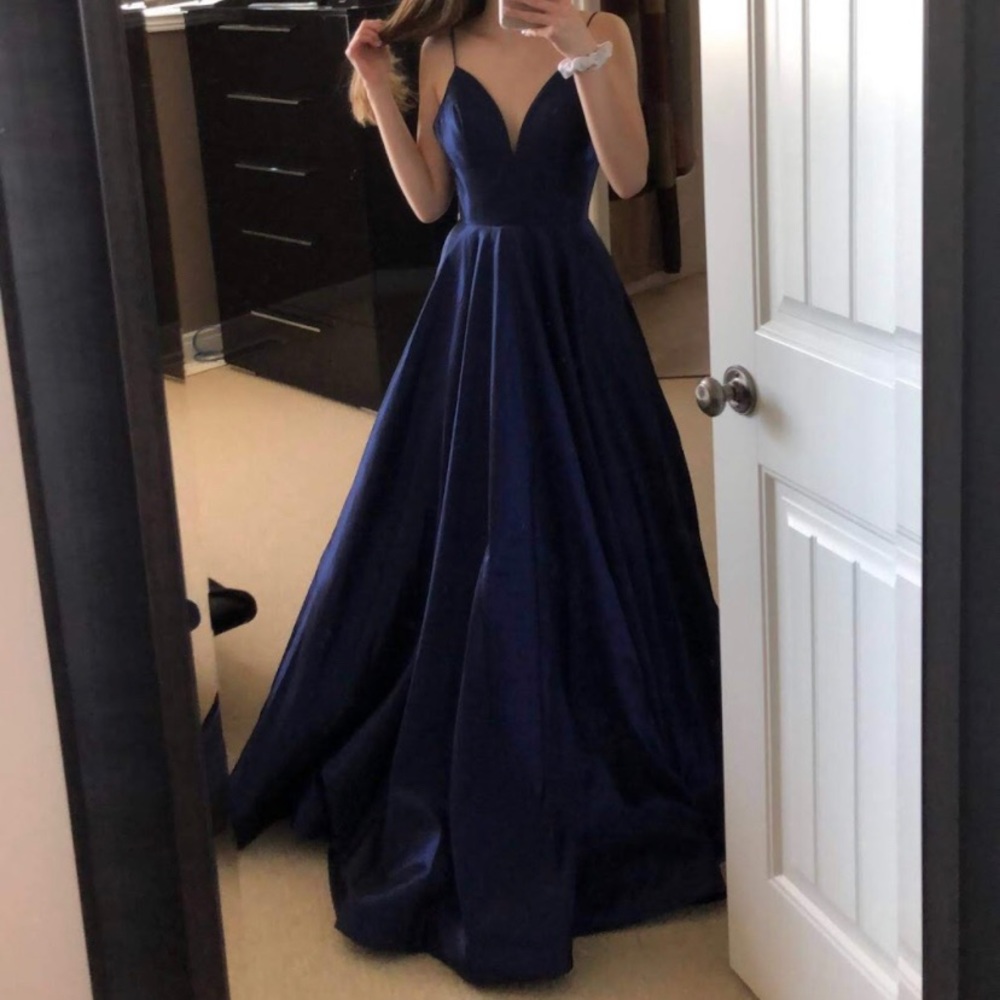 BRAND NEW Sherri Hill Dress - Picture 1 of 2